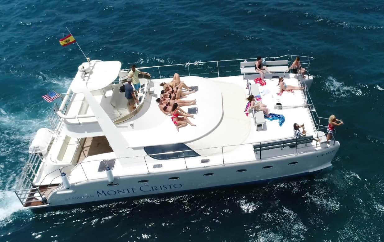 monte-cristo-private-yacht